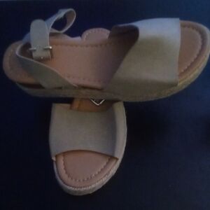 Elegant Beige Women's Sandals